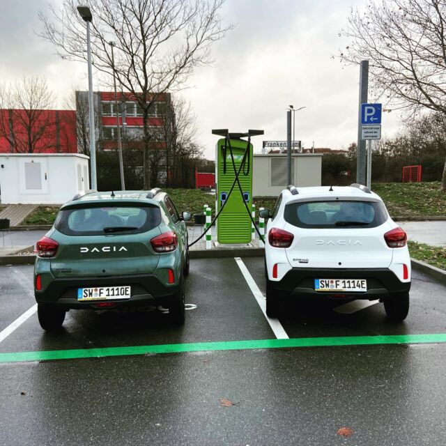 Elektrischer Zuwachs bei unseren Werkstattersatzwägen⚡️⚡️Bleibt mobil, während wir uns um euer Auto kümmern😎 Übrigens: Wir können auch Elektro😉

#teamfürst #schonungen #emobilität #dacia #mechanic #Werkstatt #schonungen